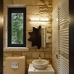 Levidi Suites Hotel 4*