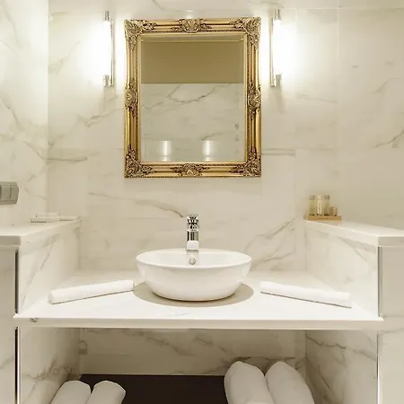 Hotel Levidi Suites 4*
