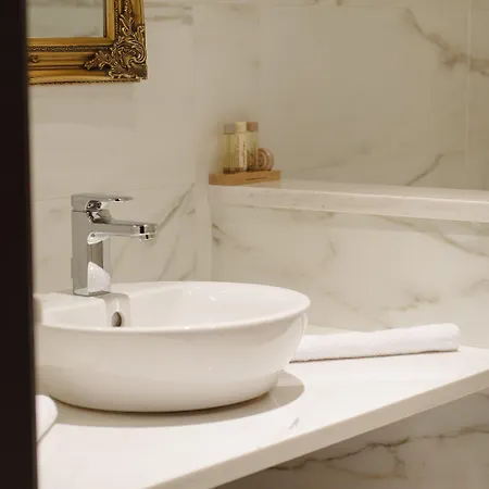 فندق Levidi Suites 4*