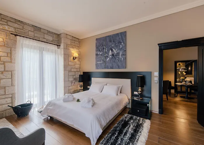 Отель Levidi Suites 4*
